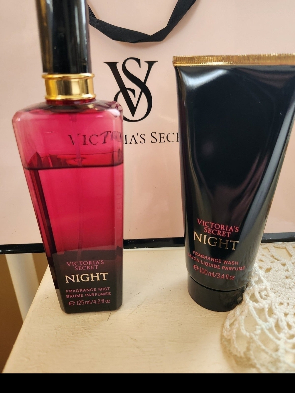 Victoria's Secret Night Fragrance Mist & Wash — Pink